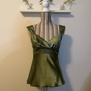 Green silky cami. Size S.❤️